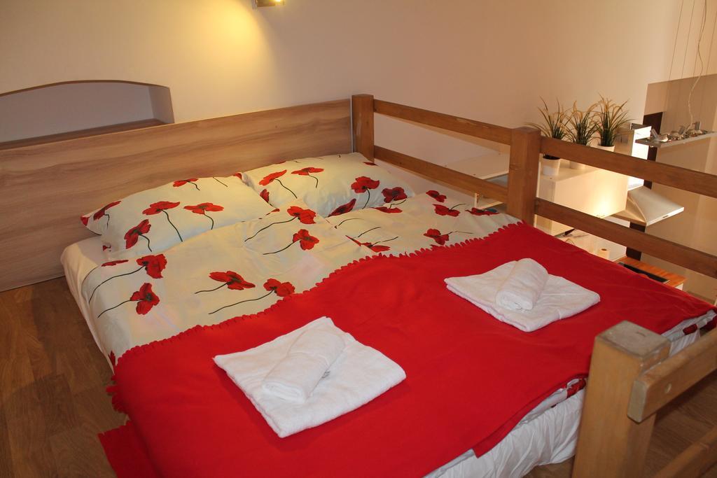 Kubik-Studio Apartment Krakow Bagian luar foto